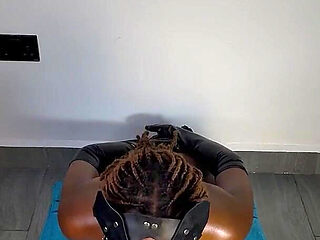 Cat Woman Destroys Her Wet Sloppy Throat Just for Yoy