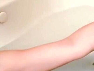 Ceci's first anal 1/2