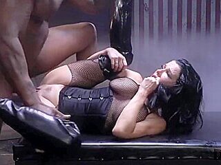 Nasty Milf Veronica Avluv Gets Dominated By Her Bbc Master - Interracial Hardcore