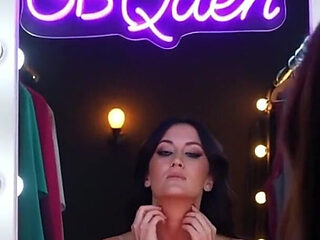 Sfw Amateur Dressing Room