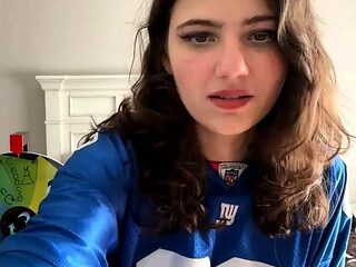 Brunette Solo Webcam Masturbation
