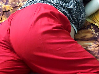 Stepsister Seduce By - wants his