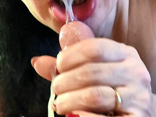 Mature MILF Housewife POV Blowjob - Amateur Brunette Sucks Dick Until Cum in Mouth