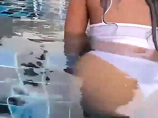 Johntronx - Picture-perfect Thai Amateur Babe Gets Banged in the Pool