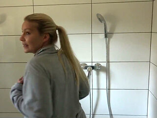 2403948129.mp4