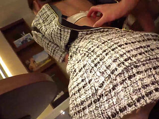 Housewife Pick up. She Really Makes Her Husband Reach His Sexual Peak. -2
