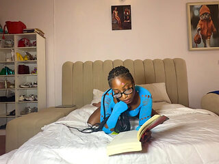 Book Reading Session with Spicyperry Part 1