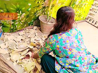 Indian aunty Muskan Rani caught in a scandalous viral movie featuring anal fun