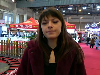 Cataleya only settles for the best! - Jacquie et Michel TV