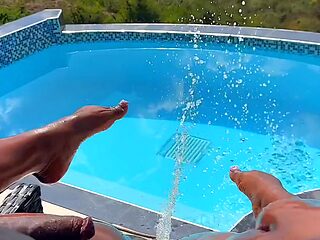 Ebony POV: Quick Dildo Pounding by the Pool Brings Her Squirting Orgasm