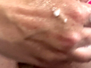 Chubby MILF Shaves Pussy