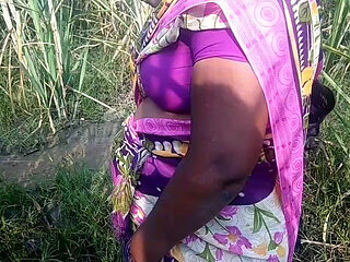 Indian Desi Porn Scene in Sugarcane Garden