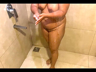 Mallu Kerala Girl's Sexy Bath Time with Dildo & Getting fucked in Malappuram Hotel