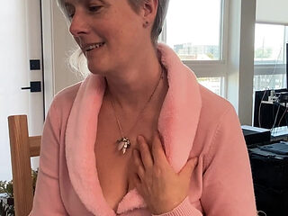 Hot Preview - Tapping My Best Friend's Mom While He's at the Gym