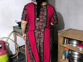 Desi Aunty Anal Fuck in Kitchen - Bangladeshi Step Mom Doggy Style HD