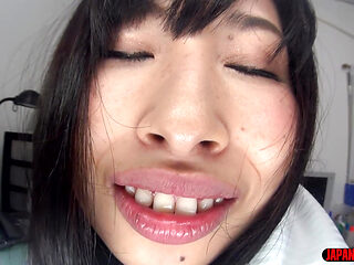 Subjective Smell Fetishism - Senior Office Lady Smells the Scent of Sweat After Sales Rounds: Yui Hidaka