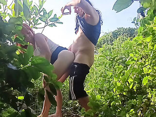 Naughty Redhead MILF Gives Blowjob on Beach - Public Sex Amateur Video