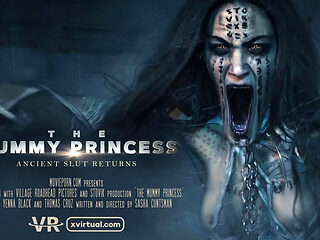 X Virtual 35 the Mummy Princess in 180°