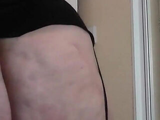 Lexie Rides Her Dildo with Pussy in Chains