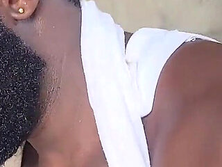 18 Years Old Ghetto Baddie Loves Big Dick