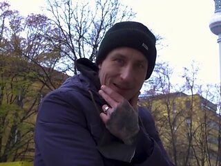 Girl with a great body is going to take a double dicking