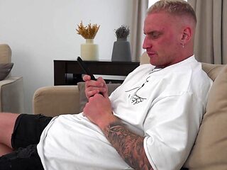 Russian hoe with crazy curves seduces her stepbrother