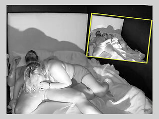 AMATEUR enjoys ORAL SEX
