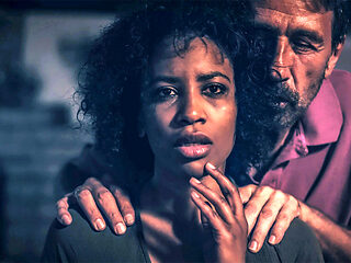 Ebony mature model squirts on wife knob