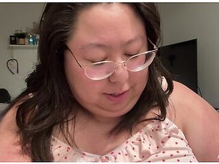 Late Night Sesh- Titties, Bong Hits, & Casual Talk