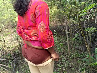 College Student Outdoor Hot Romance