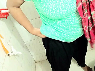 Step Cousin Fucks Step Brother Loudly In Bathroom - Indian 18 Year Old Bhabhi Moaning