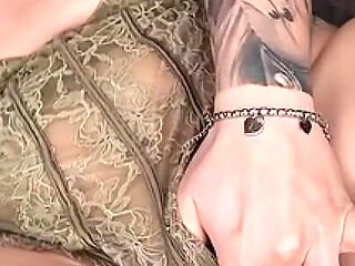 Paradise Leggings and Lingerie!