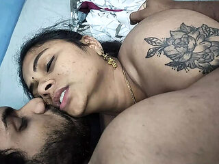 Mallu Couple Hot Saree Sex - Indian Wife Fucked Hard in Bedroom