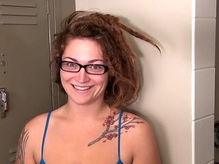 Bold Kyle and sultry Sonny Silver explore their raw desires in a steamy amatuer scene