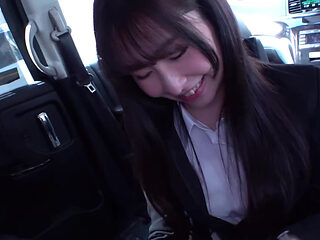 Office Heat-a Recruit-style Muse Mixes Her Sweet Voice with a Bold Outdoor Drink Chapter 5