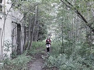 Fit babe goes hiking and gets fucked after taking a break
