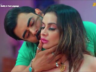 Indian Gharwali Baharwali Sparks Creampie Passion