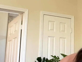 Perfect Teen Co-ed Sure Know How to Work a Big Cock