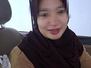Hijab Student 18+ Fucks In A Car To Upgrade Her Cellphone - Minokiiko