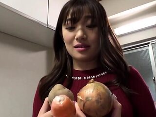 amateur older woman with big boobs