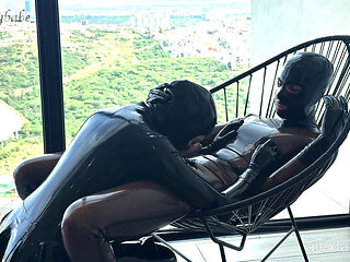 Hot Session on the String Chair T1, Gloomy Gives Me Pleasure - Alex Latex