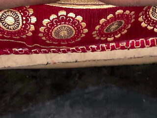 Cute Indian Girl Playing with Her Juicey Pussy and Playing with Her Perfect Round Big Bobbs