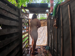 Large Tits Couple Outdoor Shower Oral Sex