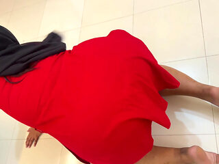 Hot Hotel Maid Fucked by Stranger Guest When She Was Cleaning His Room!