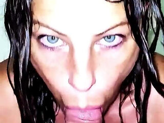 Bath Blowjob Close up