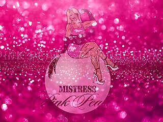 Muscular femme dominates with nipple worship and big clit play