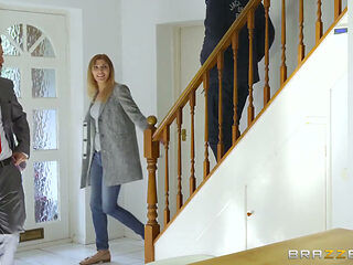Brazzers - Blonde MILF Elicia Solis Explores the Kitchen & Sucks Danny Big Dick in Doggystyle