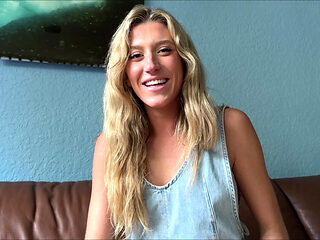 Tomboy Best Friend Proves She's Not A Lesbian - Addison Vodka - Perfect Girlfriend - Alex Adams