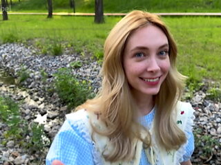 Helped a cute stranger on the street and fucked her on the same day