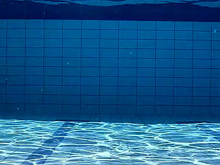 Swimming Fetish - Underwater Swimming Naked